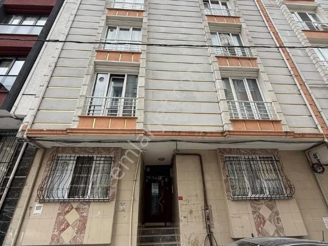 Ulaşıma Yakın Bekara,öğrenciye,yabancıya Uygun 2+1 Açık Mutfak
