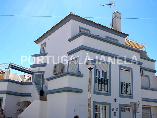Último Andar com Terraço em Cabanas de Tavira | A 5 Min da Praia
