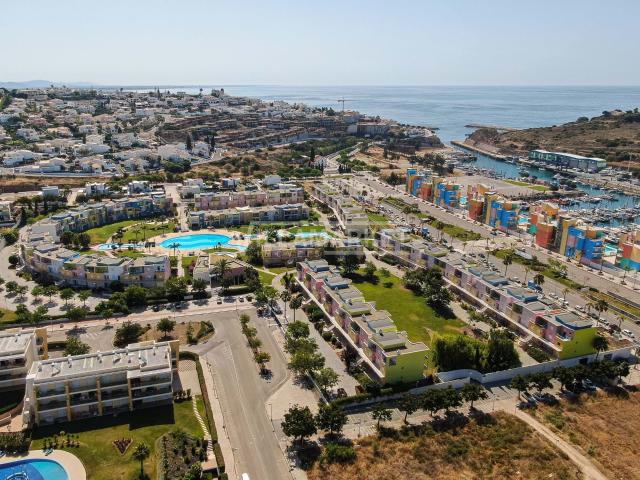 Último Apartamento T1 disponível inserido no complexo turístico de 4 estrelas da Orada situado na Marina de Albufeira