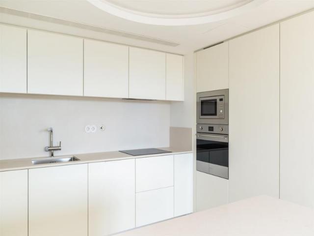 Ultimo Piso/Penthouse T2, Cedofeita, Santo Ildefonso, Sé, Miragaia, São Nicolau e Vitória, Porto | BPI Expresso Imobiliário