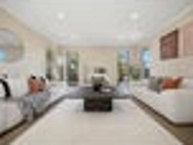 Ultimate 5 Bed Family Home in Albany