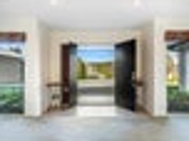 Ultimate Lifestyle Retreat, Marina & Beach Handy