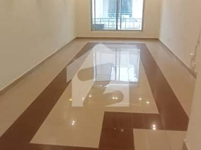 Ultimate luxury: extra large 2,800 sq. FT. 2 bed apartment in abu dhabi towers, f 11 islamabad
