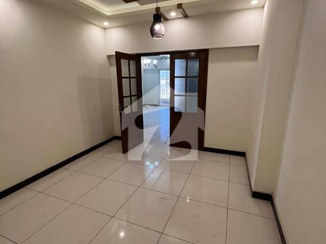 Ultimate Penthouse Living Kings Towers, Gulistan e Johar Near Safari Park Block 15