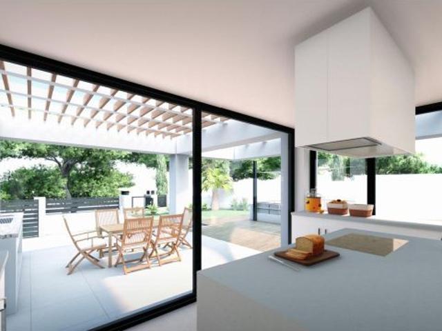 ÚLTIMA VILLA DISPONIBLE. Piscina privada junto al mar en El Chaparral