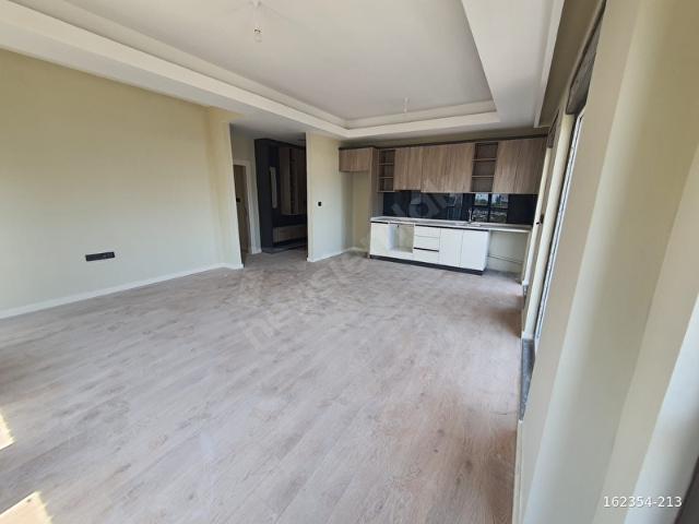 ULTRA LÜKS 90M2 EBEVEYN BANYOLU 2+1