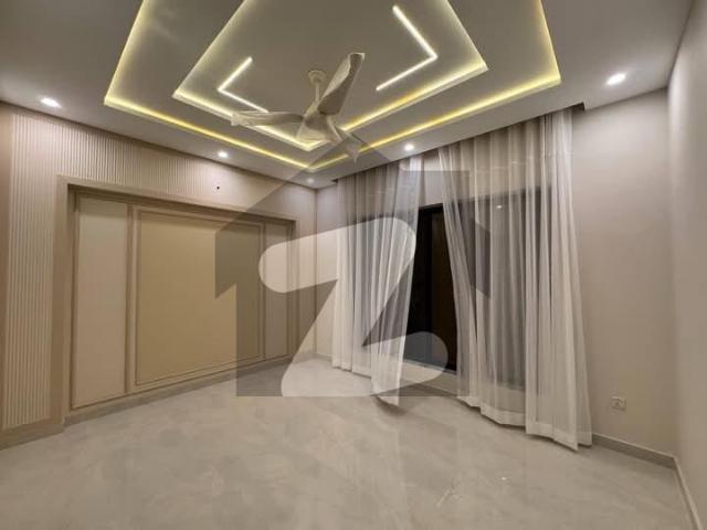 Ultra Luxury 10 Marla Designer House For Sale | 5 Master Bedrooms | Roof Garden | Mezzanine Floor | Prime Location Bahria Town Phase 8