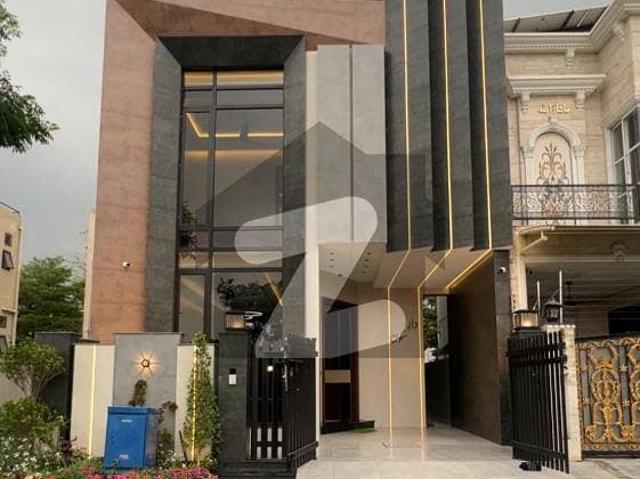 Ultra luxury 5 marla designer villas affordable price prime locations in dha lahore house for sale