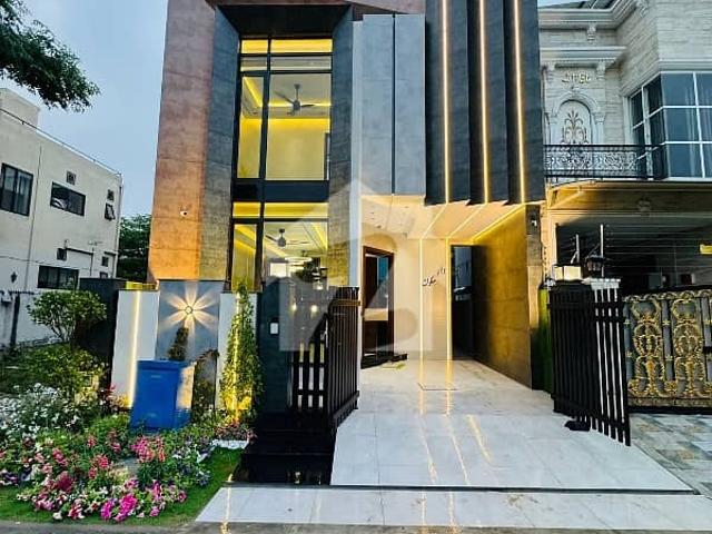 Ultra Luxury 5 Marla Designer House For Sale Premium Finishes & Beautiful Front Orignal Pictures