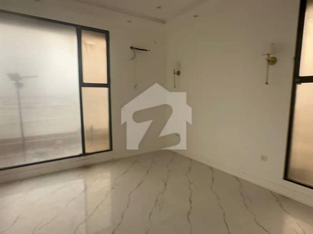 Ultra Luxury Bungalow For Rent 5 Bedroom With Bestment With Lift
