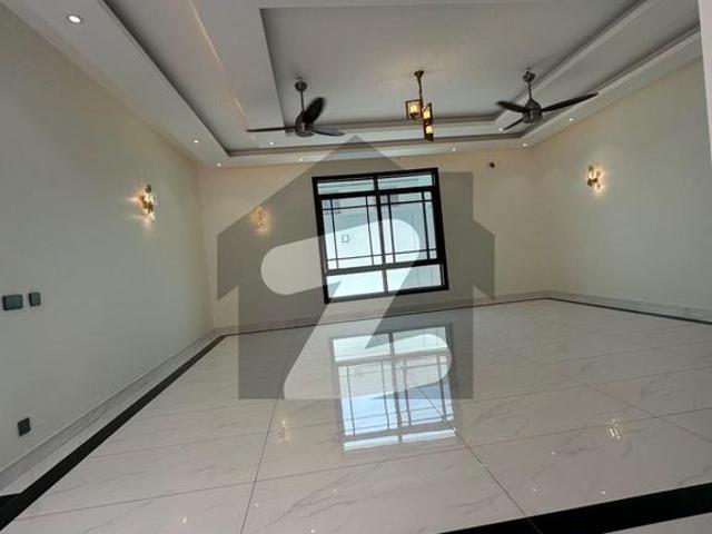 ULTRA LUXURY BUNGALOW FOR SALE DHA Phase 8, Karachi Prime Residential Location Triple Six 666 Square Yards 3+ Bedrooms Total 6 Bedrooms Fully Renovated DHA Phase 8
