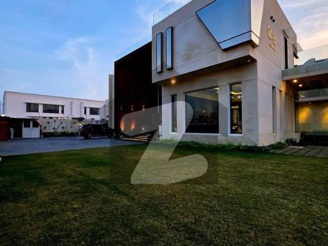 Ultra luxury & Designer 2000 Yards Bungalow For Sale DHA Phase 8 Zone B