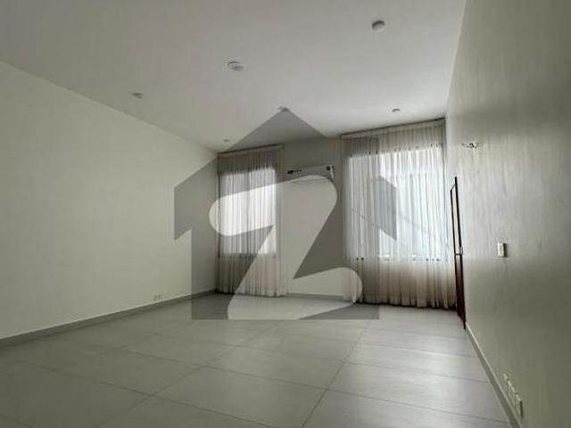 Ultra luxury pair bungallows for sale dha phase 8