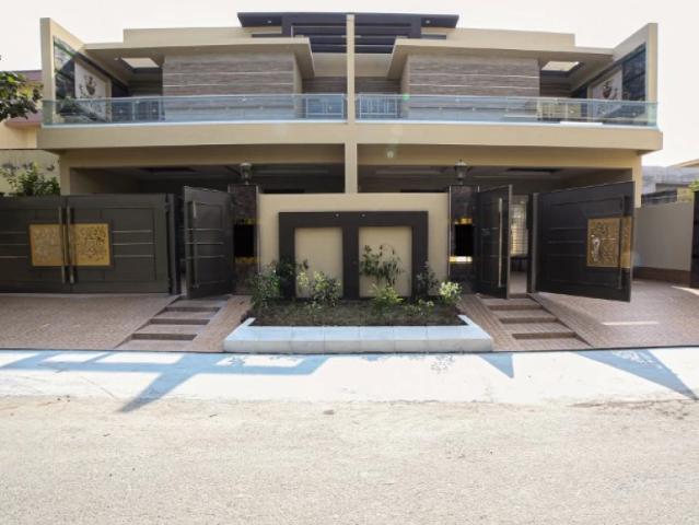 Ultra Modern 10 Marla Brand New Bungalow Is Available For Sale In Joha Lahore JOHAR TOWN ID 73128