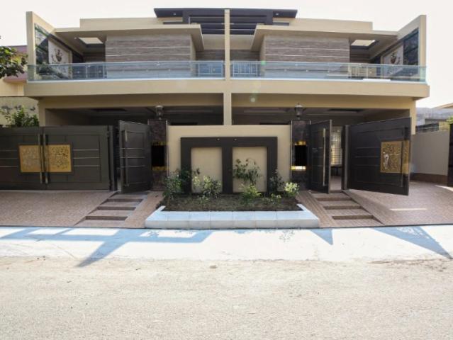 Ultra Modern 10 Marla Brand New Bungalow Is Available For Sale In Joha Lahore JOHAR TOWN ID 73128