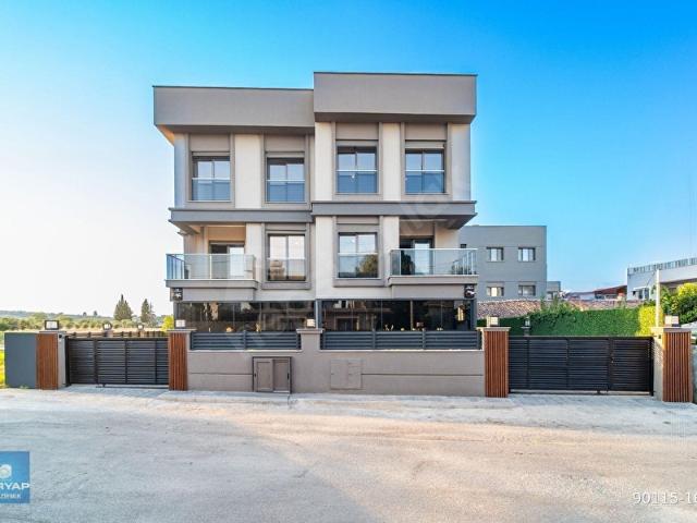 Ultra Modern 4+1 Triplex Villa, 130m Geniş Bahçe Kullanımlı