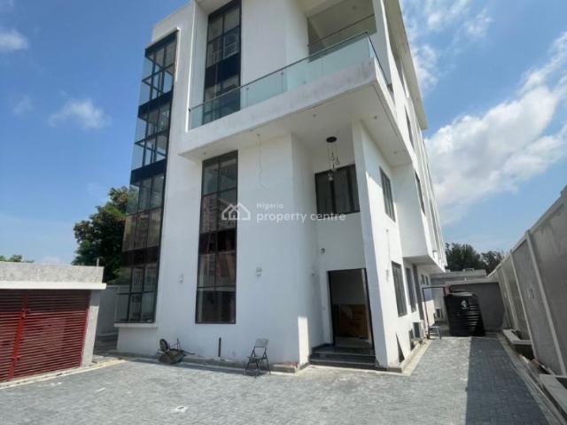 Ultra Modern 6 Bedroom Fully Detached Duplex