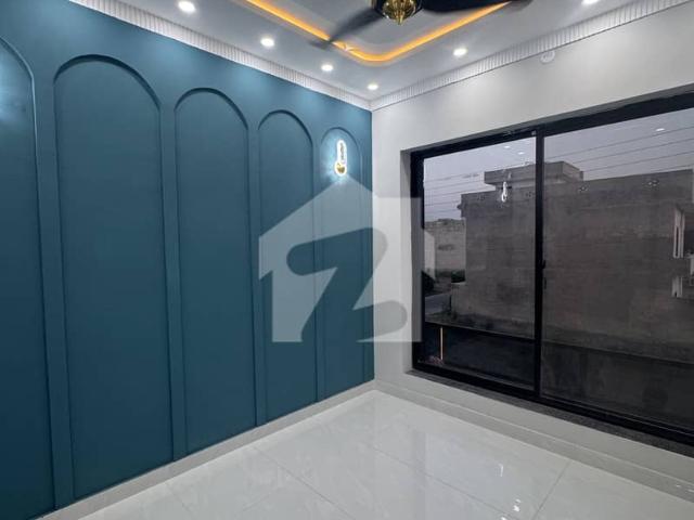 Ultra Modern Beautiful House For Sale In Al Haram Garden