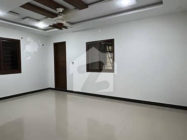Ultra modren designed 400 yard house gulshan e iqbal block 6