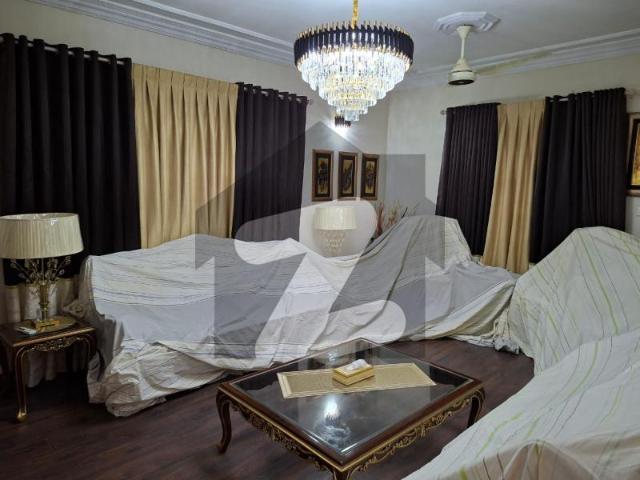 Ultra modren style 300 yard renovated bungalow gulshan e iqbal block 13/d 1