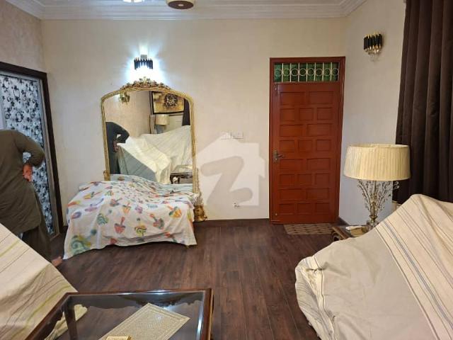 Ultra modren style 300 yard renovated bungalow
