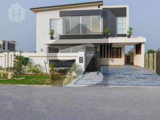 Ultra Stylish 1 Kanal Slightly Used Masterpiece Ultra Modern House For Sale DHA PHASE 5