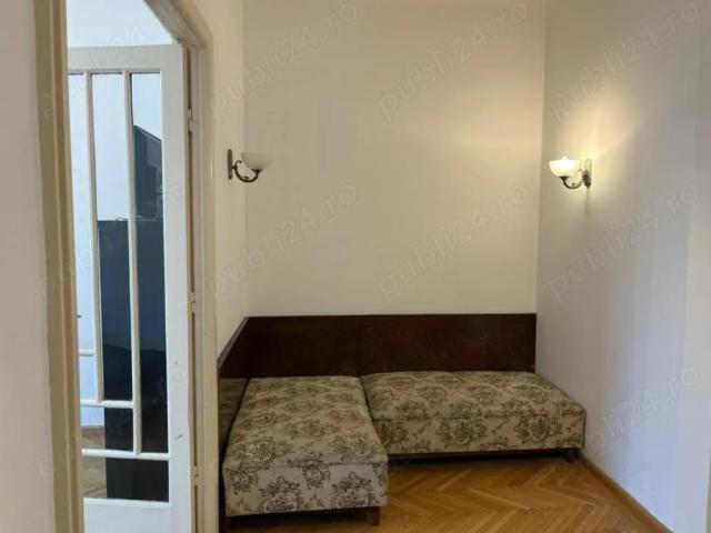 Ultracentral 4 camere
