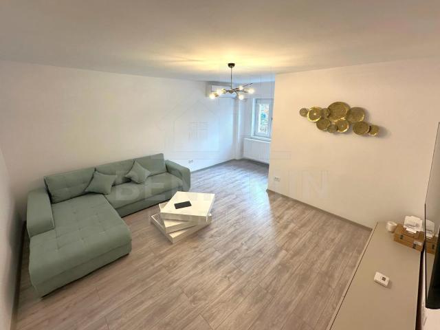 Ultracentral 4 Camere Lux Mobilat Utilat Etaj 1 CT Disponibil imediat