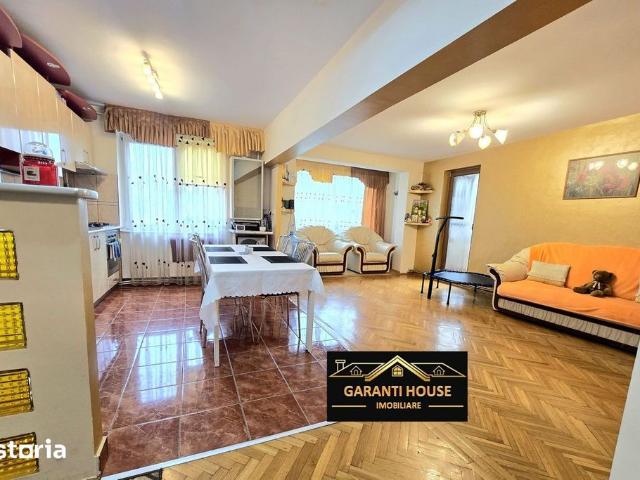 Ultracentral, decomandat, apartament cu 4 camere, mobilat, 450€/Luna