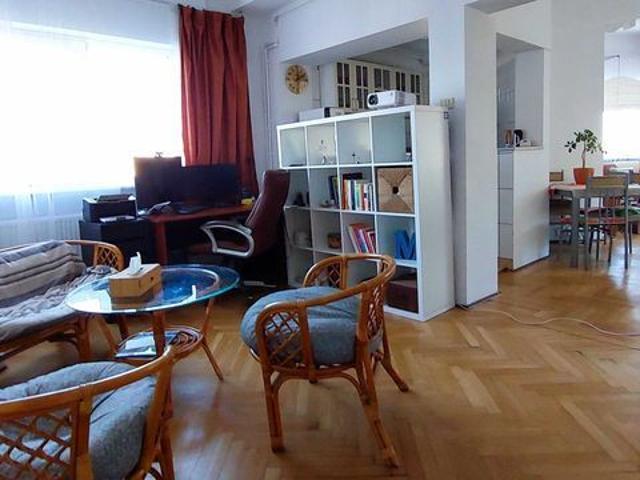 Ultracentral, Intercontinental, Universitate, Luminos cu Priveliste