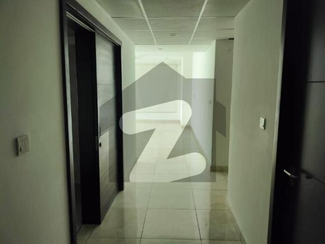 Ultraluxe waterfront residence: 4 bedroom sea facing apartment for rent in pearl tower, emaar crescent bay emaar pearl towers