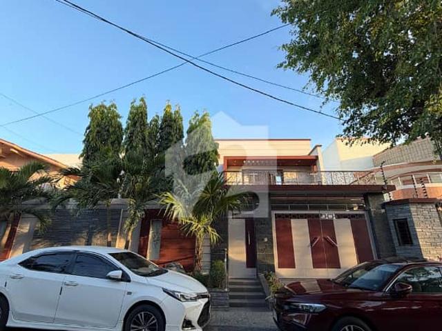 Ultry luxury well maintained bungalow for sale
