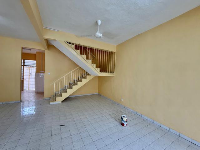 ulu tiram 2 stry unfurnished rent