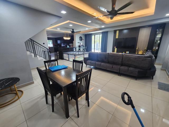 Ulu Tiram Double Storey Terrace Corner Renovate House For Sale