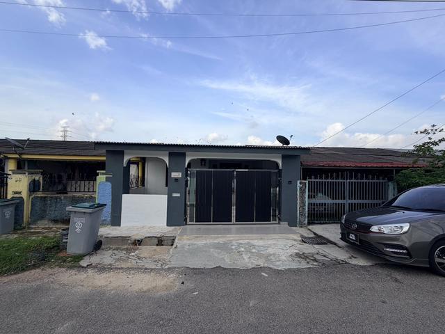 Ulu Tiram Kampung Kiambang Jln Melor LCost Single Storey House