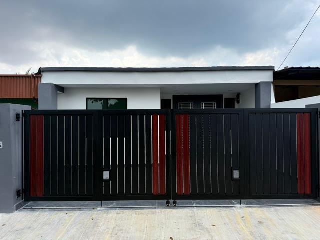 ulu tiram hot area1storeynew renovation 3b2b