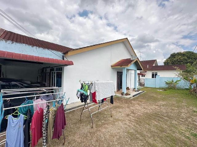 Ulu Tiram Single Storey Corner House For Sale