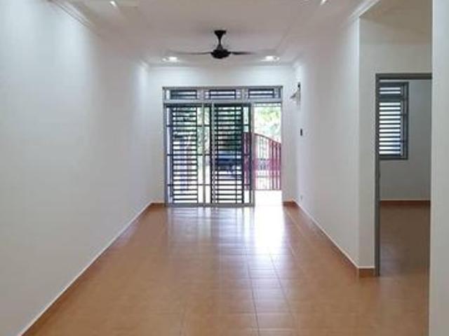 Ulu Tiram Tmn Bukit Tiram Single Storey house for Sale