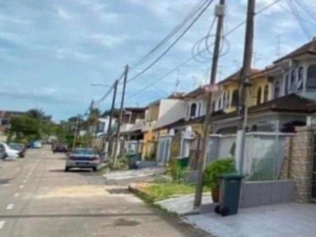 Ulu Tiram Taman Dato Chellam Jalan Palma Raja Double Storey House
