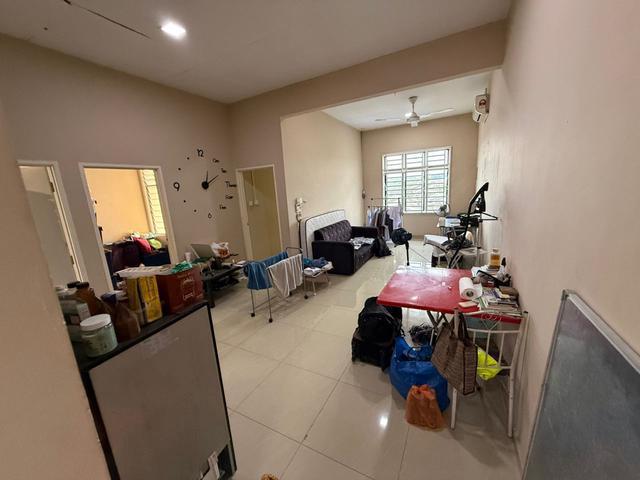 Ulu Tiram taman Maluri Flat Full loan Pelangi Indah seri Lanang