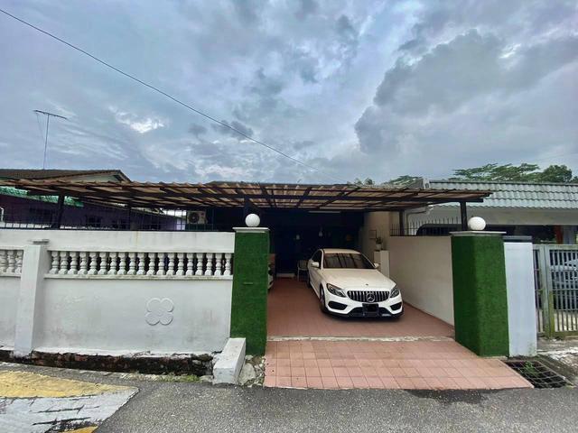 ULU TIRAM Taman Murni Single Storey SemiDSpaciousNego