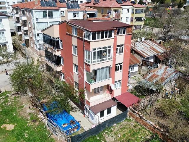 Ulukent Mahallesinde Satılık 2+1 Daire