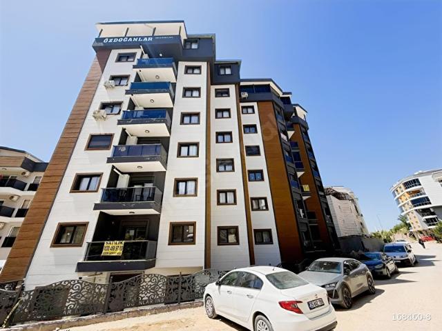 ULUKENT'DE MERKEZ'DE KAPALI MUTFAK EBEVYN BANYOLU SATILIK DAİRE