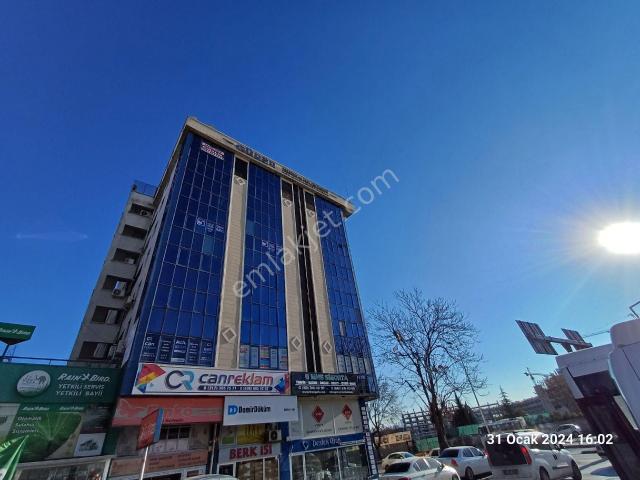 Ulus Rüzgarlı Satılık Ofis Gürer İş Merkezinde 100 Metrekare Asansörlü