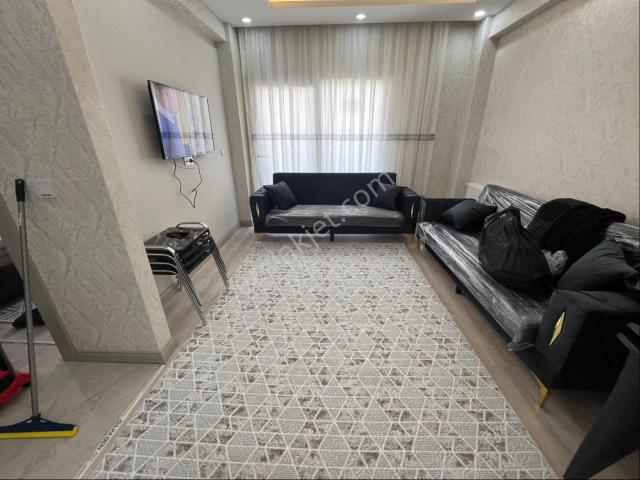 Ulusbey Den Merkezi Konumda Kiracılı Full Eşyalı 1+1