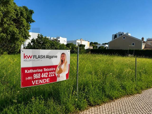 UM TERRENO EXCLUSIVO NO CORAÇÃO DE ALVOR, ALGARVE!
