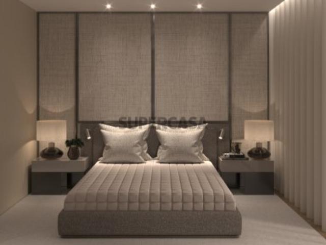 Um condomínio residencial com a exclusividade de uma moradia unifamiliar. Quatro novos apartamentos cuidadosamente desenhados com todas as comodidades da vida moderna