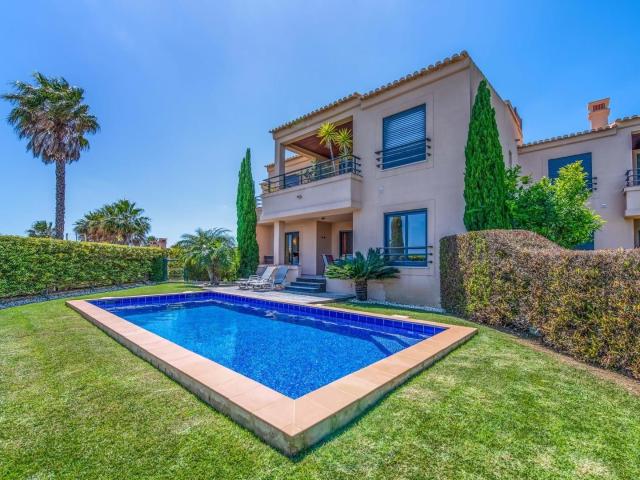 Um incrível apartamento de 3 quartos com piscina privada 111m² Praia da Luz