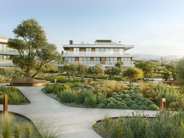 Um Refúgio Exclusivo Entre o Golfe, o Mar e a Marina de Vila. 162m² Quarteira