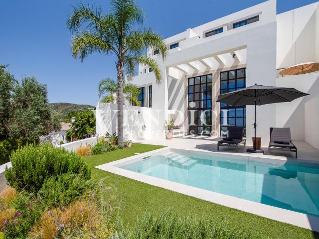 Uma Deslumbrante Villa Contemporânea com 4 Quartos 343m² Santa Bárbara De Nexe